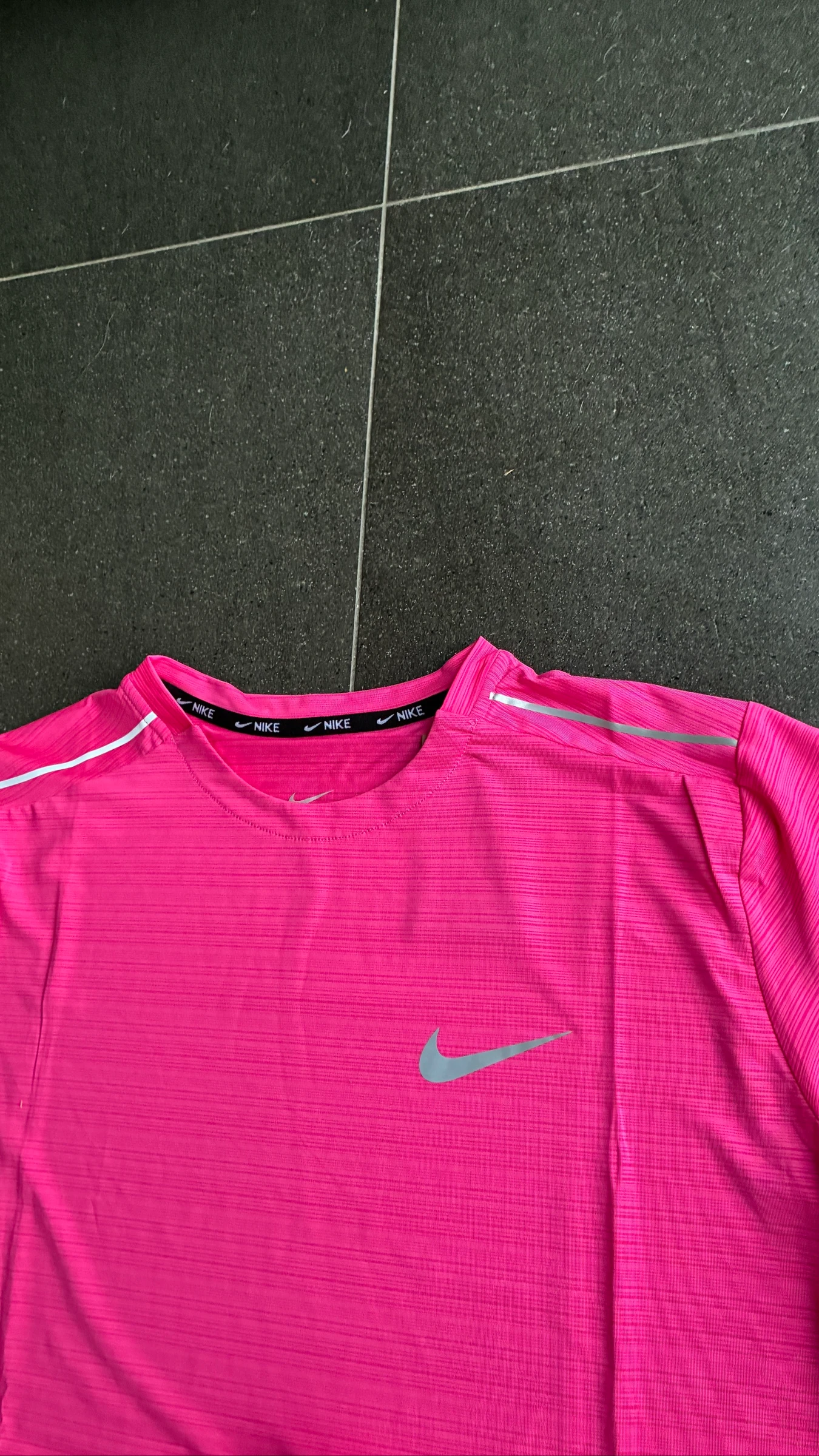 Conjunto de corrida Nike – Tamanho M – photo 4
